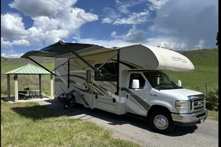 *New Listing* 2016 Thor Freedom Elite 29FE