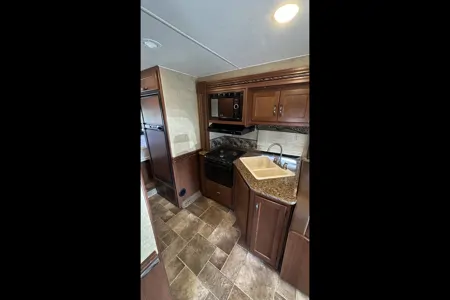 *New Listing* 2016 Thor Freedom Elite 29FE