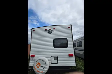 Keystone Hideout Toy hauler