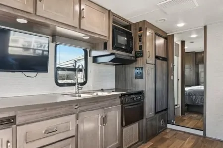 2020 Minnie Winnie 31K: Spacious w/ Flex Miles