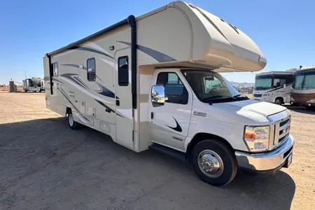 2020 Minnie Winnie 31K: Spacious w/ Flex Miles