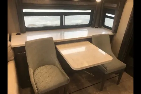 American Revolution Coach Class A