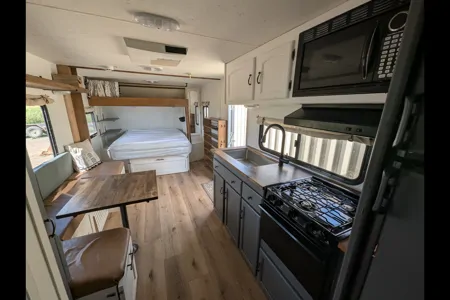 Brager's Coachmen Freedom express Travel Trailer