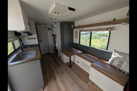 Brager's Coachmen Freedom express Travel Trailer