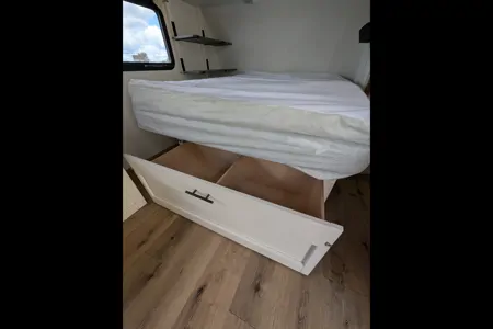 Brager's Coachmen Freedom express Travel Trailer