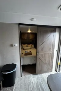 Jaydee's Prime Time 27 dbs Travel Trailer