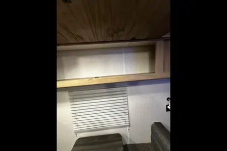 2024 THE WOLF DEN !!!! Great for easy moving!