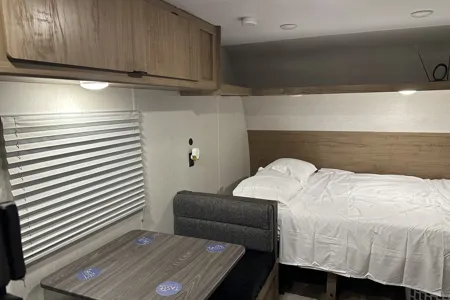 2024 THE WOLF DEN !!!! Great for easy moving!