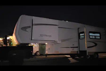 Oc's Sportsmen  Sportsmen Fifth Wheel