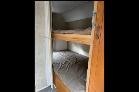 Dutchmen Aerolite 21QS Travel Trailer