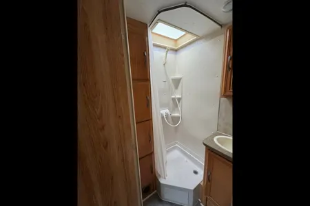 Dutchmen Aerolite 21QS Travel Trailer