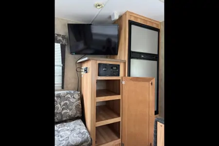 Dutchmen Aerolite 21QS Travel Trailer