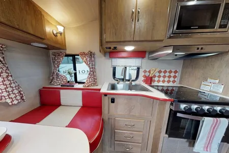 GB's Gulf Stream Vintage 19ERD Travel Trailer