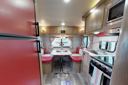 GB's Gulf Stream Vintage 19ERD Travel Trailer