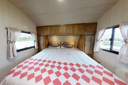 GB's Gulf Stream Vintage 19ERD Travel Trailer
