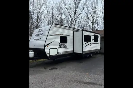 Great Lakes Glampers Jayco 294QBHS Travel Trailer
