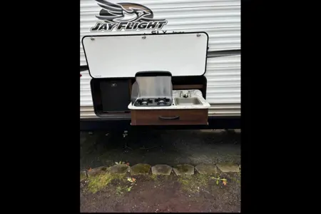 Great Lakes Glampers Jayco 294QBHS Travel Trailer