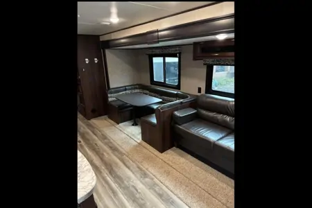Great Lakes Glampers Jayco 294QBHS Travel Trailer