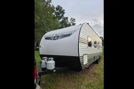 Michael's Gulf Stream 26bhg Travel Trailer