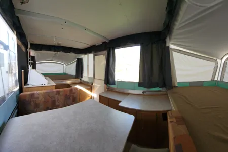 Fleetwood Pop-UpTrailer_TIME to RELAX!
