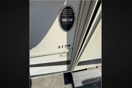 35 - 2020 Coachmen Pursuit