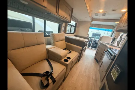 35 - 2020 Coachmen Pursuit