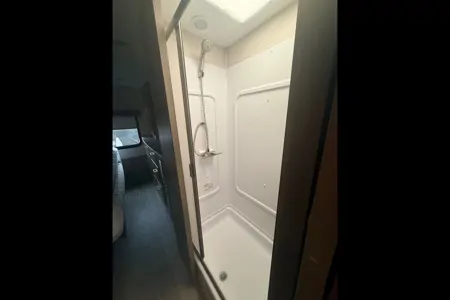 35 - 2020 Coachmen Pursuit