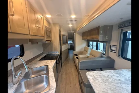 35 - 2020 Coachmen Pursuit