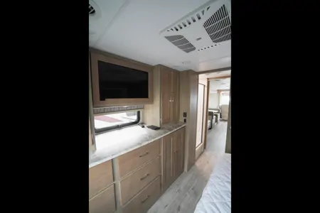 A5 Pursuit Sleeps 6 -Comfort, Space, Road Confidence w/Every Family-StarLink