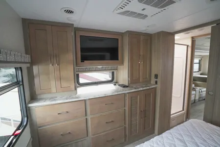 A5 Pursuit Sleeps 6 -Comfort, Space, Road Confidence w/Every Family-StarLink