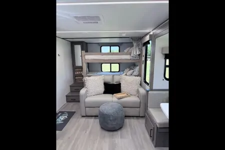 BRAND NEW JUST FOR YOU! 2025 Grand Design Transcend Sleeps 8