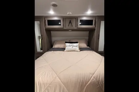 BRAND NEW JUST FOR YOU! 2025 Grand Design Transcend Sleeps 8