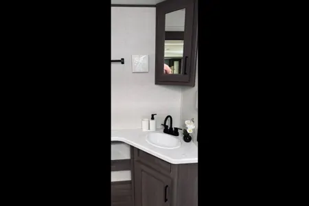 BRAND NEW JUST FOR YOU! 2025 Grand Design Transcend Sleeps 8