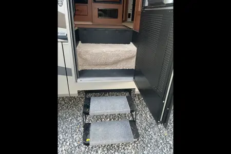 Coachmen Encounter Class A ready for a trip