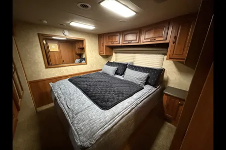 Coachmen Encounter Class A ready for a trip