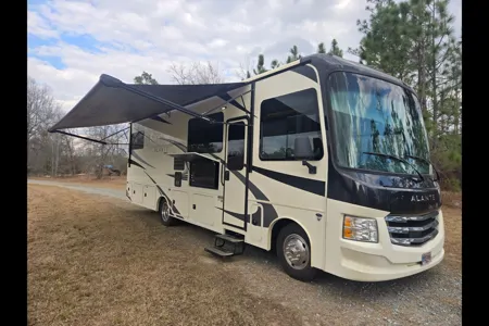 Roger's Jayco Alante Class A