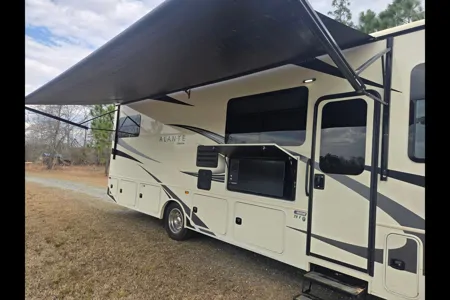 Roger's Jayco Alante Class A
