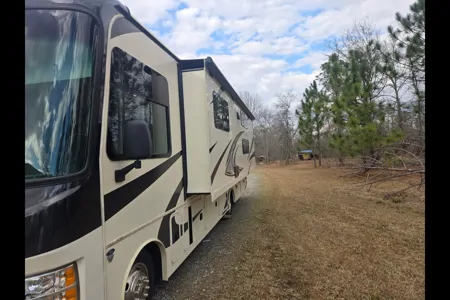 Roger's Jayco Alante Class A