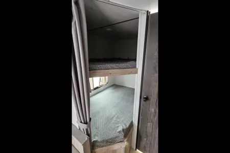 ROYALTON GRAND RIVER 25 BH  *** DOUBLE BUNK BED ***