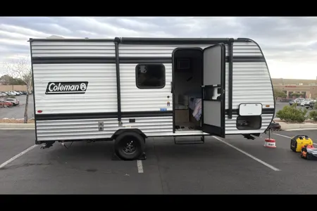 Home away from home Coleman 17B Travel Trailer