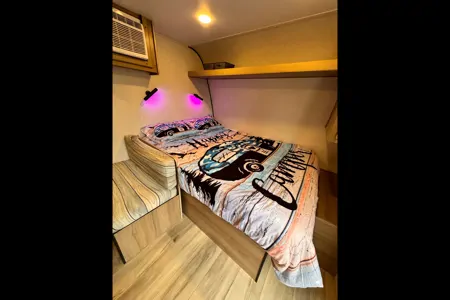 Home away from home Coleman 17B Travel Trailer