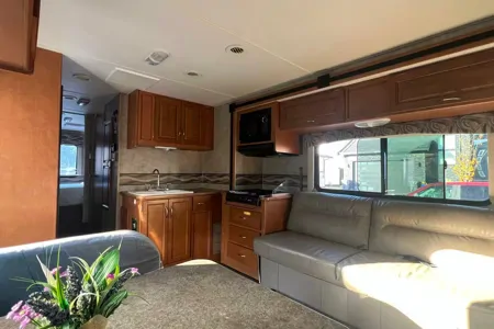 xin's 2014 Winnebago Itasca Spirit Class C