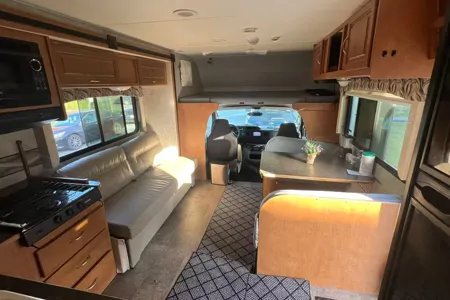 xin's 2014 Winnebago Itasca Spirit Class C