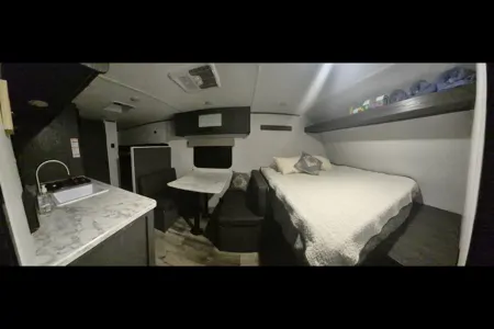 Vanessa's family friendly Aspen trail 2025 Travel Trailer