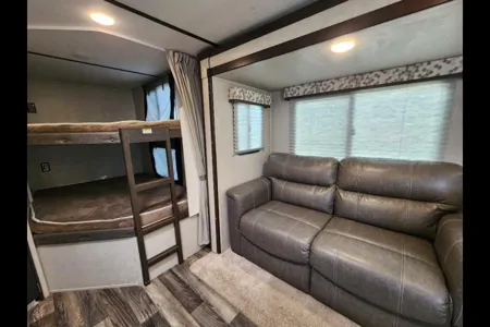 2019 Keystone 28ft Bunkhouse - Sleeps 9, Now Booking Early Bird Specials for 2026!