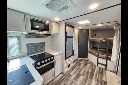 2019 Keystone 28ft Bunkhouse - Sleeps 9, Now Booking Early Bird Specials for 2026!