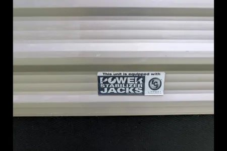 Robert's Dutchmen Aspen Trail 2910BHS Travel Trailer