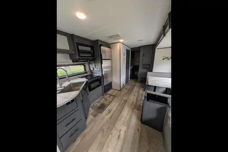 Robert's Dutchmen Aspen Trail 2910BHS Travel Trailer
