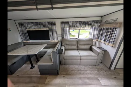 Robert's Dutchmen Aspen Trail 2910BHS Travel Trailer