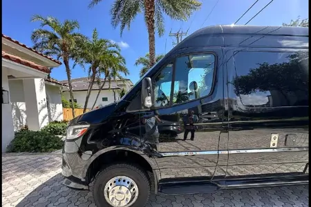 Airstream interstate 24GT STD